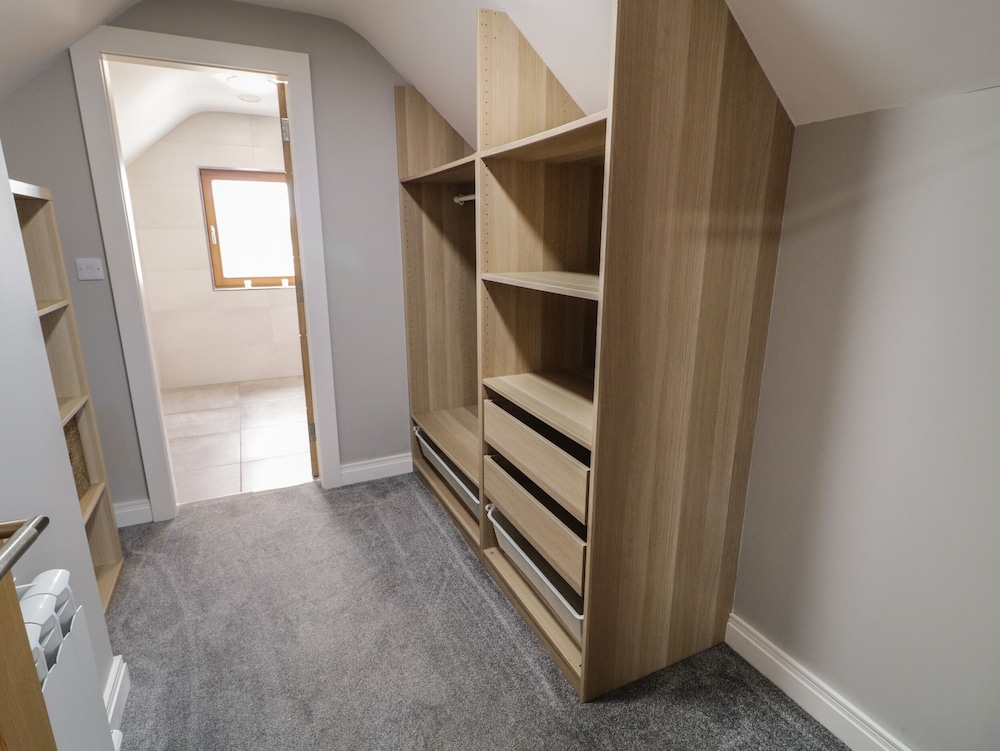 Moorhen House