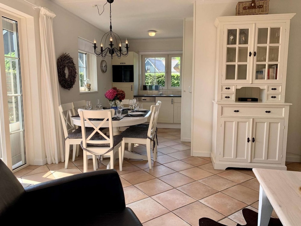 6-person Holiday Home With Garden