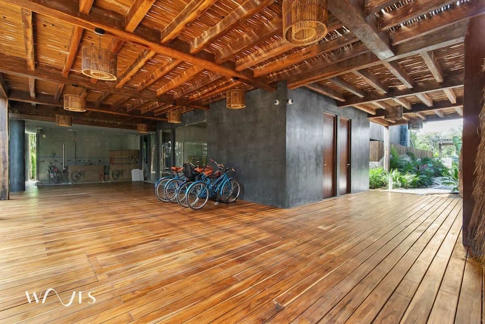 2BR W/private Pool - Steps Away From the Beach