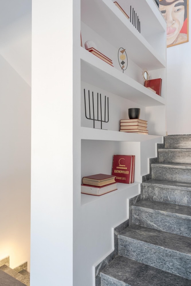 Spacious Loft in Gazi