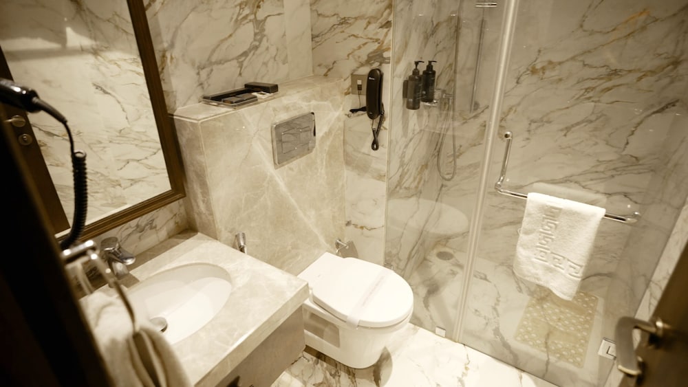 HOTEL MANTIS & RESORTS MUZAFFARPUR