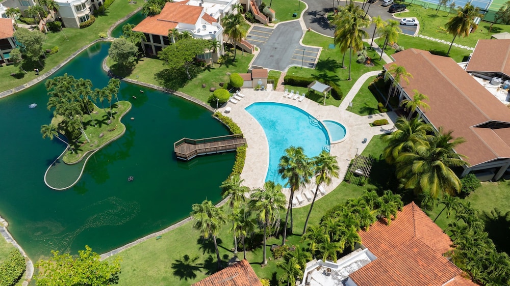 Family Villa Oleana Waterviews Oceanfront With Water and Generator
