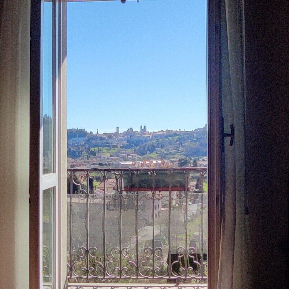 Bergamo Rooms Parco dei Colli view 2