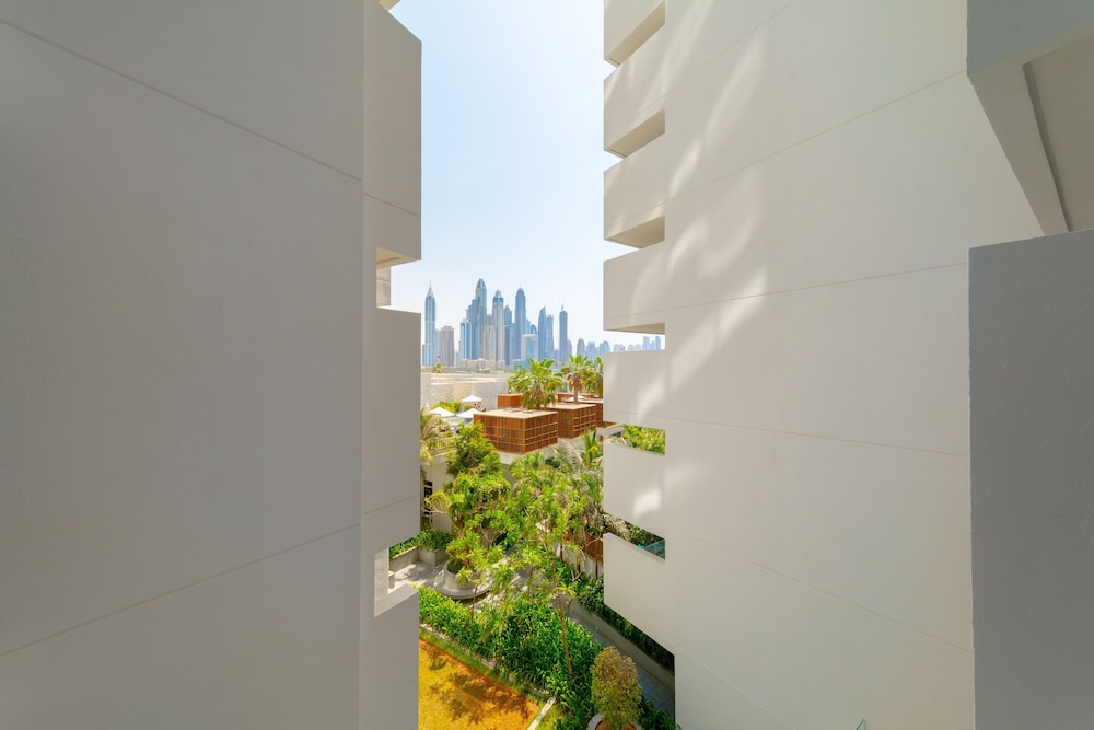 EDEN'S Homes & Villas - FIVE Residences