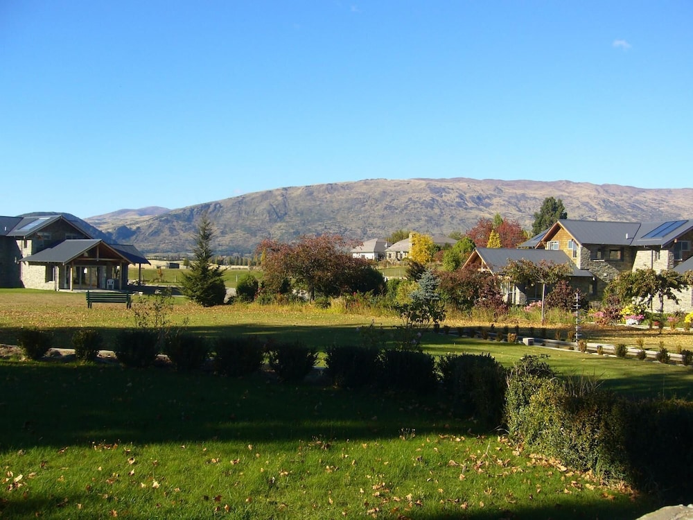 Golf Course Road Chalets — photo 12