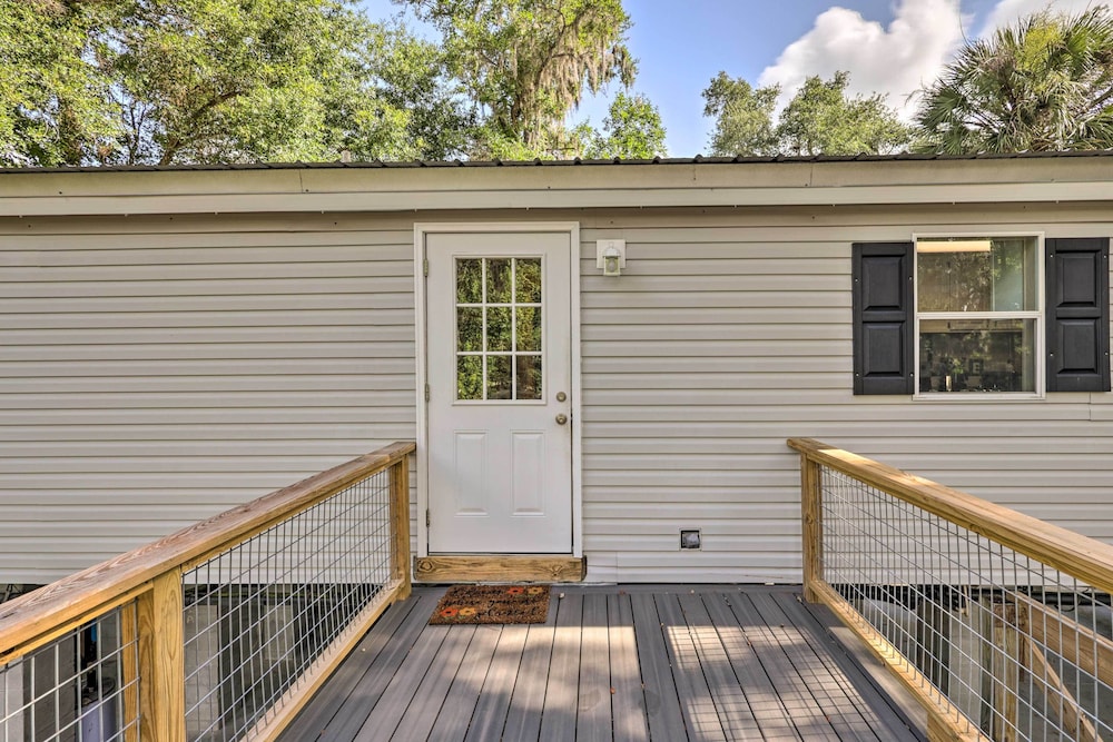 Suwannee Riverfront Home: Grill, Near Springs - Property Image 7