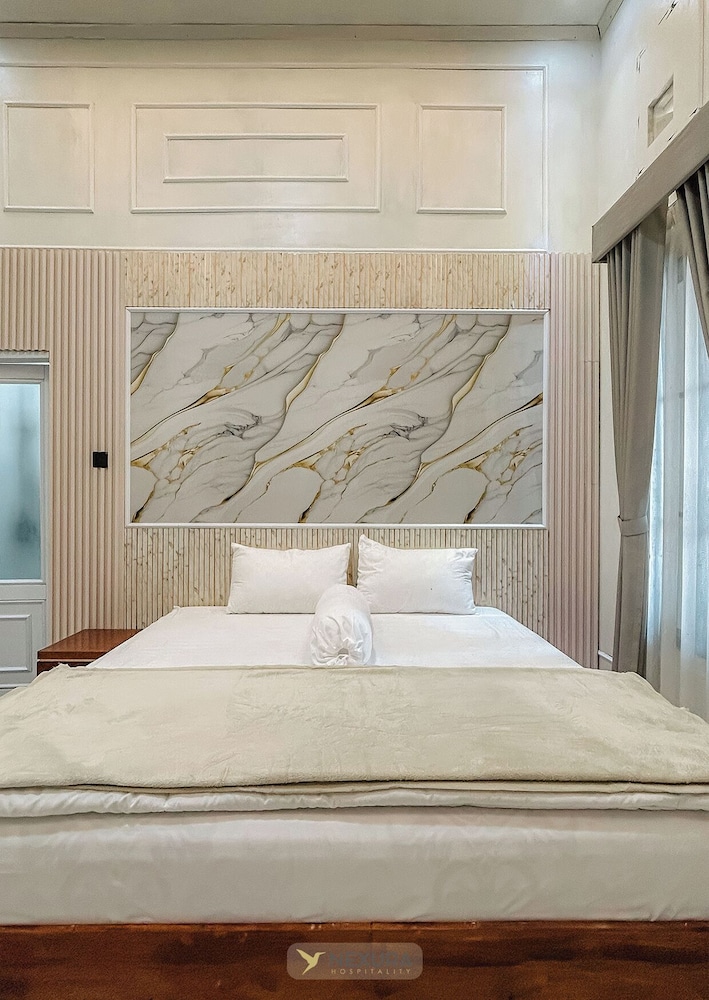 Grand House Nexura Collection
