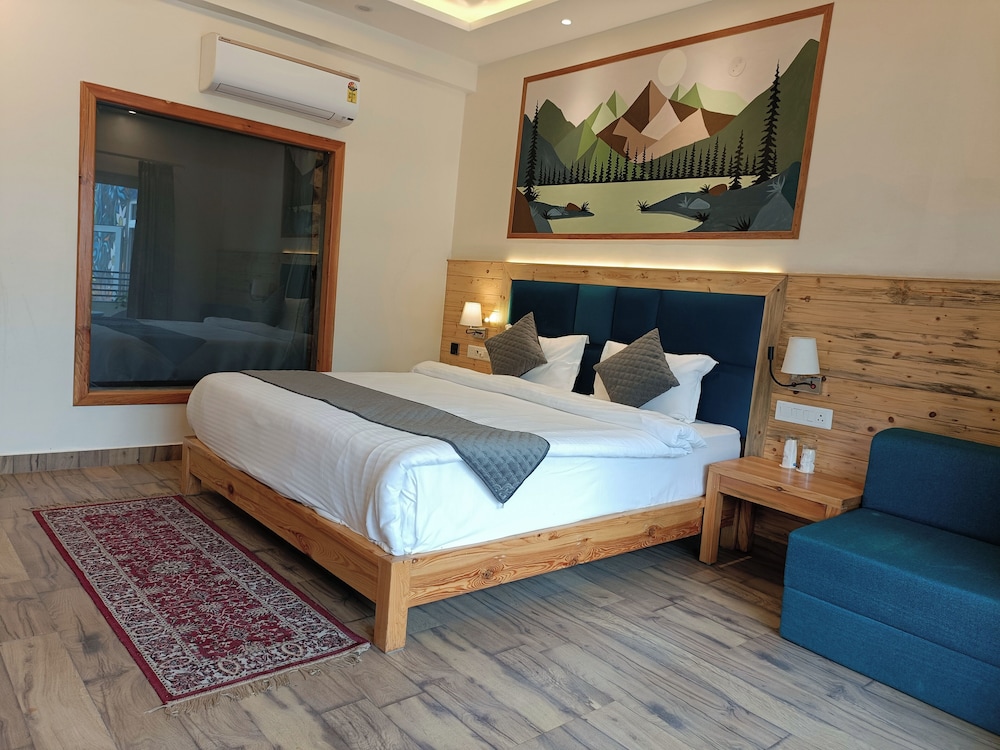 Heryk Hillview Hotel