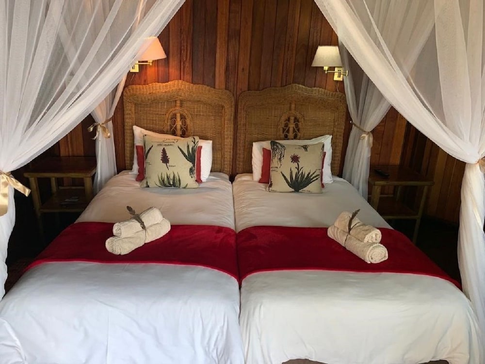 Shayamoya Tiger Fishing and Game Lodge