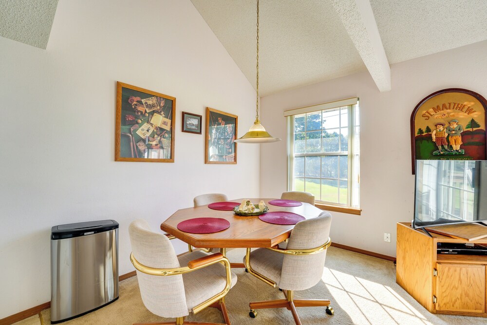3 Mi to Branson Strip: Condo w/ Golf Course View! view 3