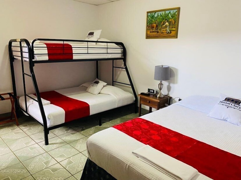 Hostal Clary view 3