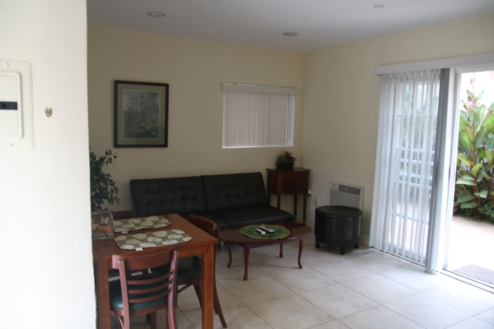 Beautiful Home in Burbank