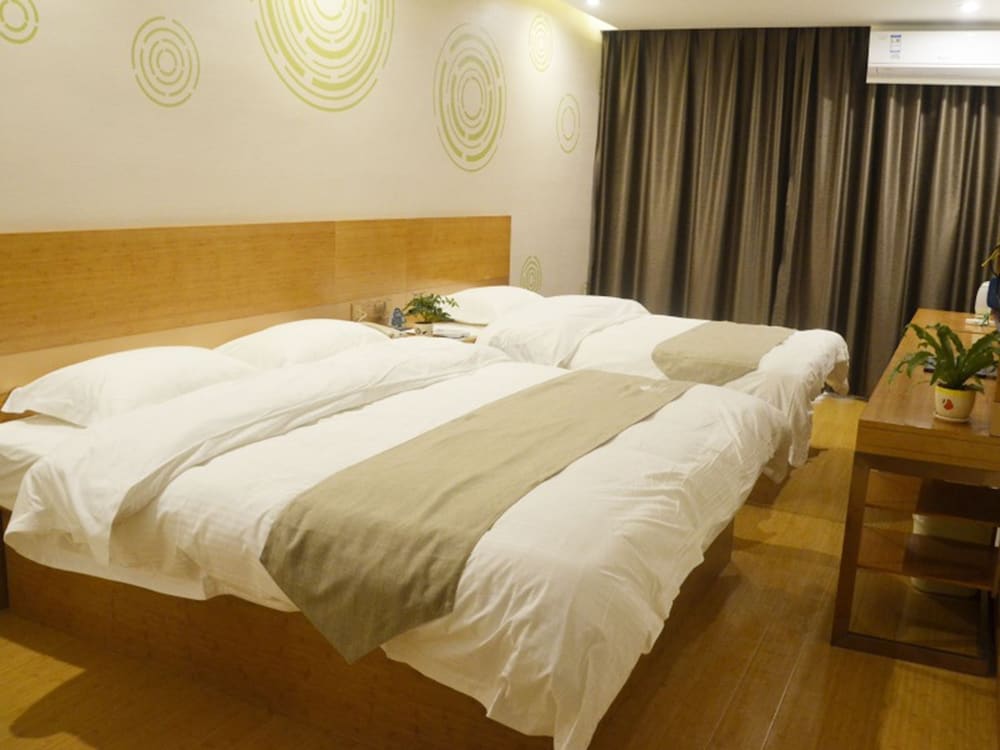 GreenTree Inn Anqing Wangjiang County Lantian Road Yiheyuan Express Hotel