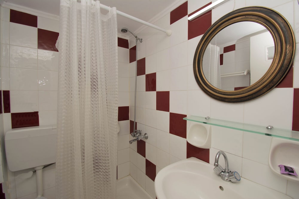 Rena Apartments Gouves