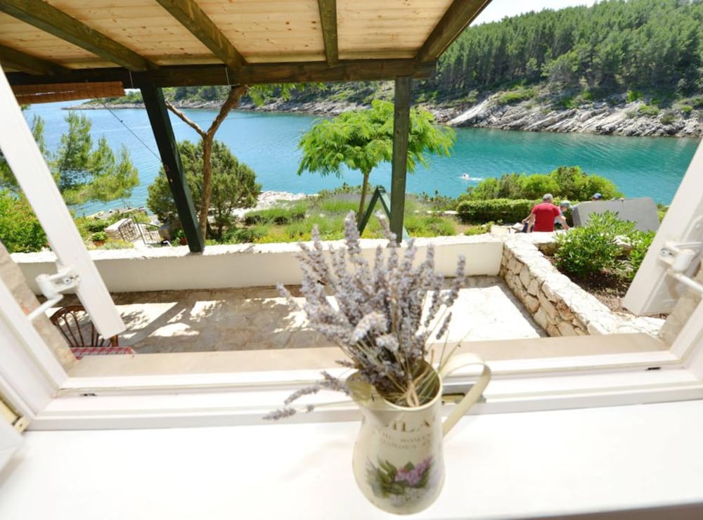 Bay House Rosohotnica