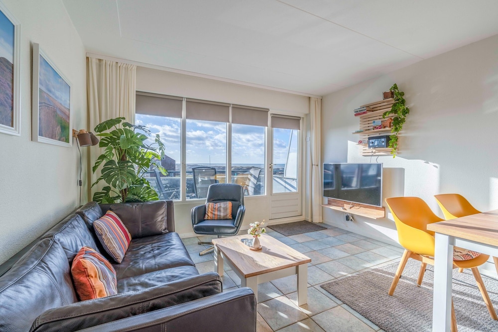 4 Person Apartment With sea View
