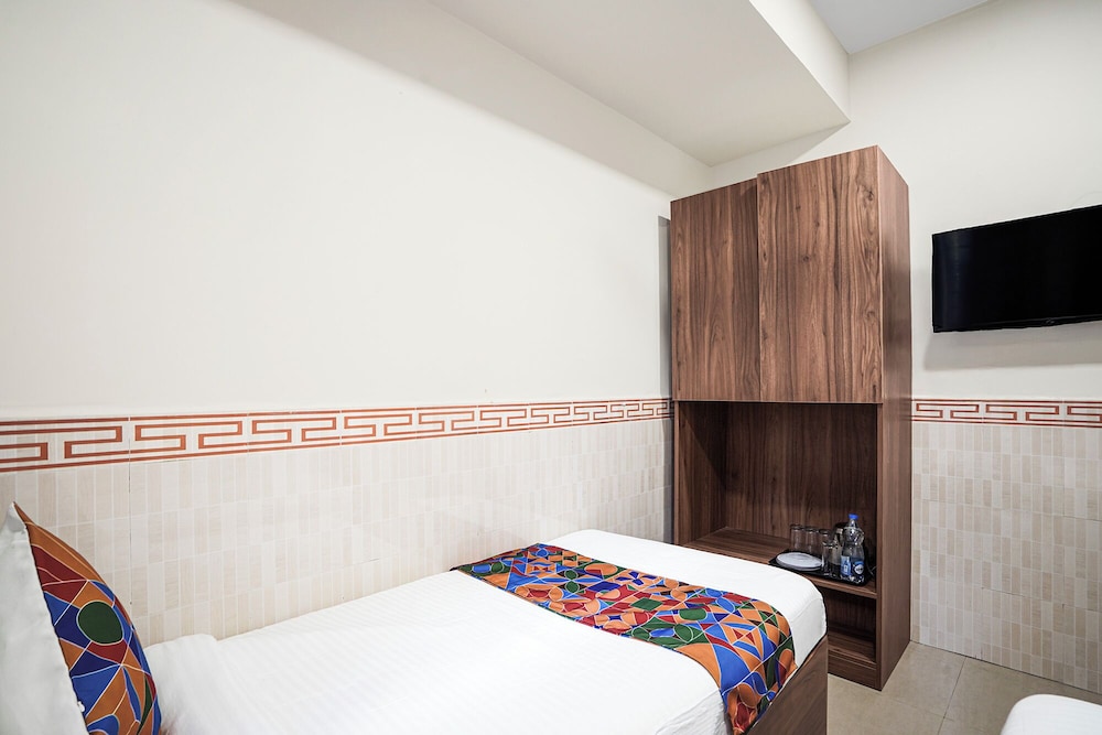 Fabhotel Raayara Bliss