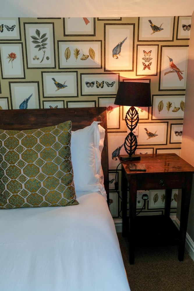 The Peat Spade Inn