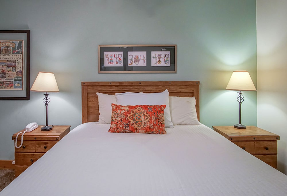 Summit 307d 3Br Condo Close to the Village