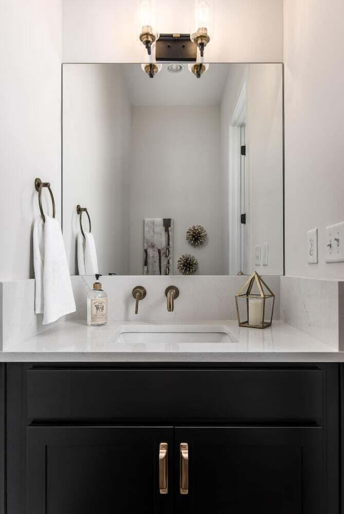 Luxe-tennessee Row-heart of Gulch-mins to Broadway