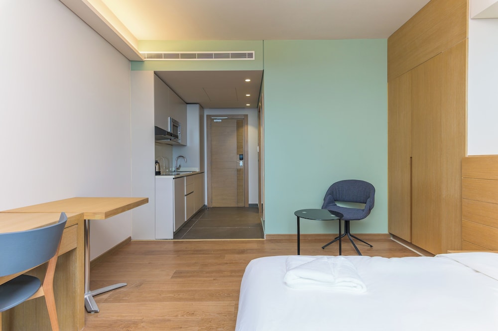 Jounieh Living - Residences by Local Host