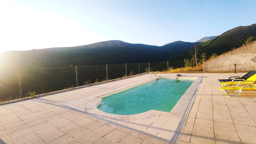 Private Pool Villa Serra da Estrela