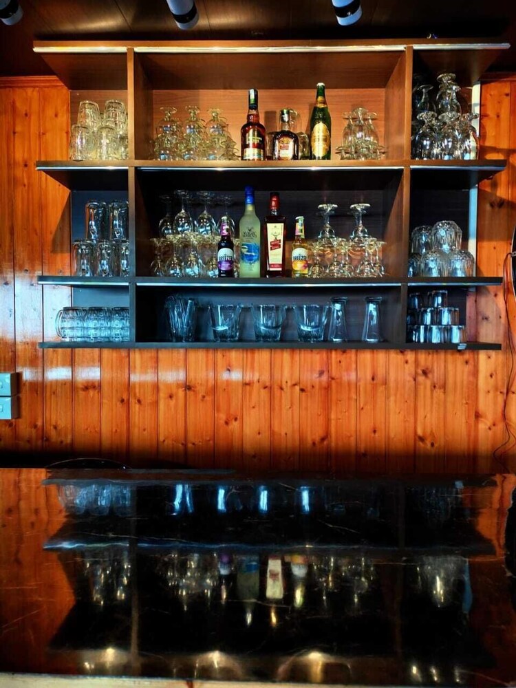 Dragon Inn