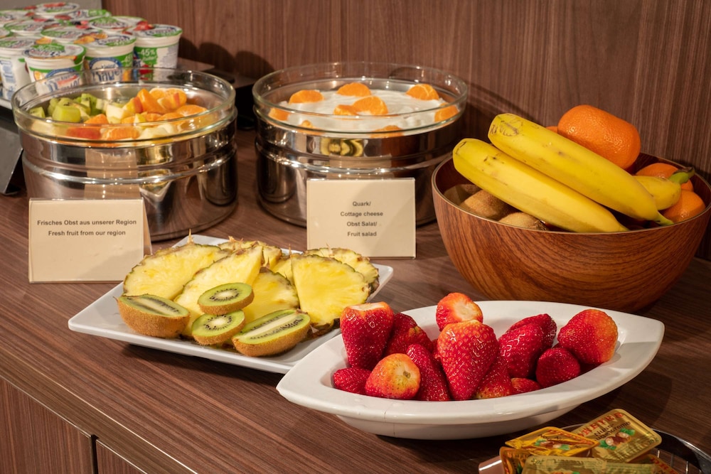 Neuss Vacations - Best Western Comfort Business Hotel - Property Image 9