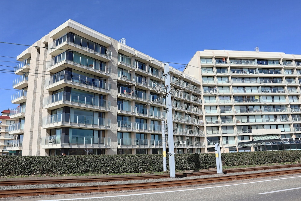 Apartment in Nieuwpoort Near Sandy Beaches