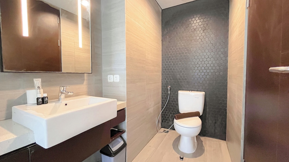 Relaxing And Stylish Studio (No Kitchen) Apartment At Skales Residence Nusa Dua Bali
