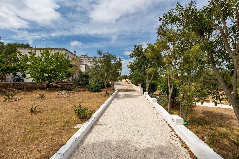 3646 Casal 800 by Perle di Puglia view 3