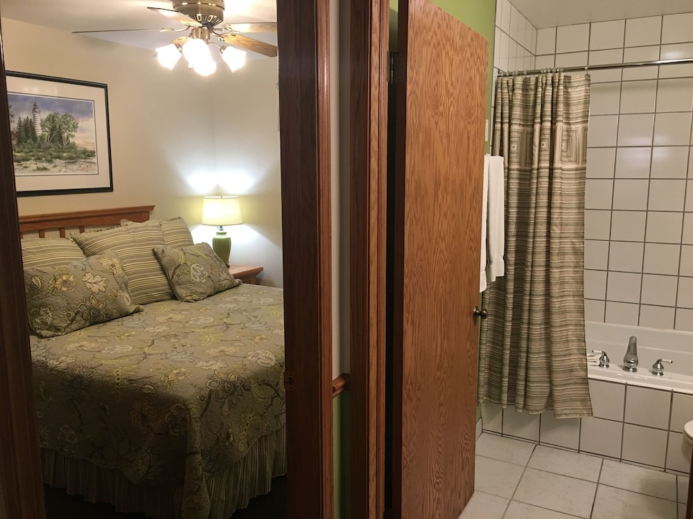 Bay Breeze Resort