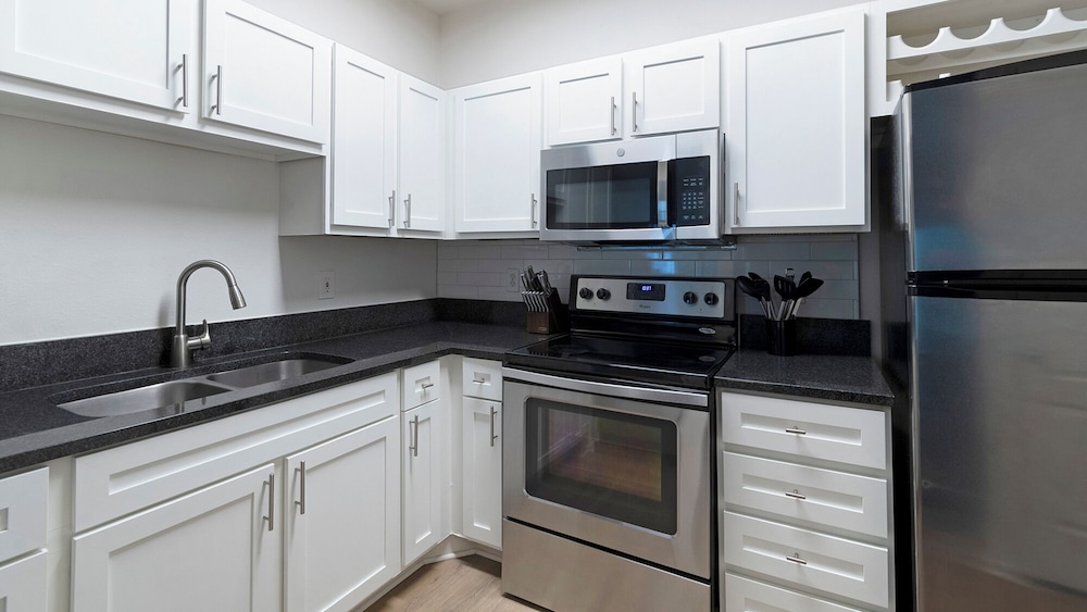 Landing Apartments Jacksonville - Southside