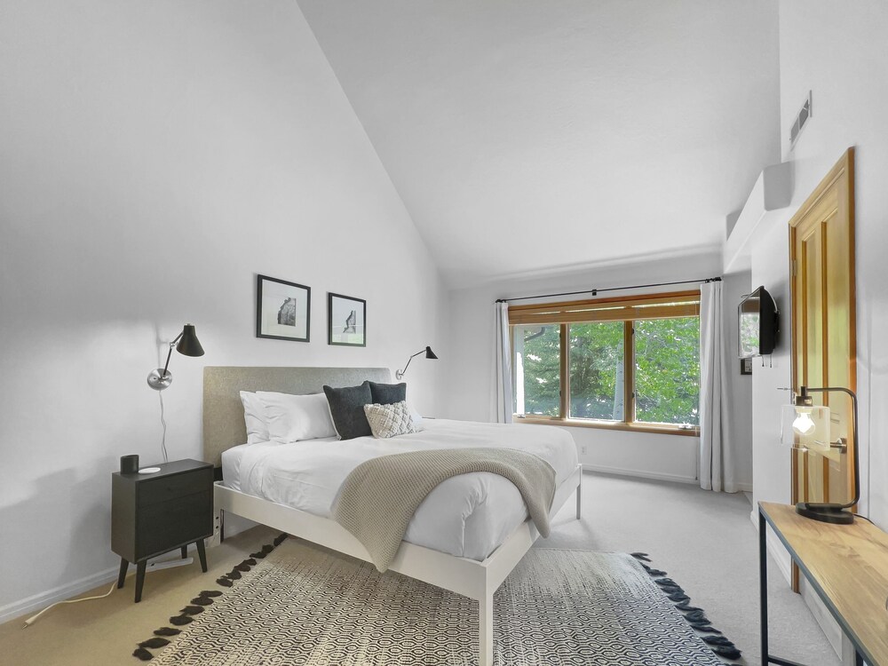 Deer Valley Escapes - Park City Ski Resort Condos
