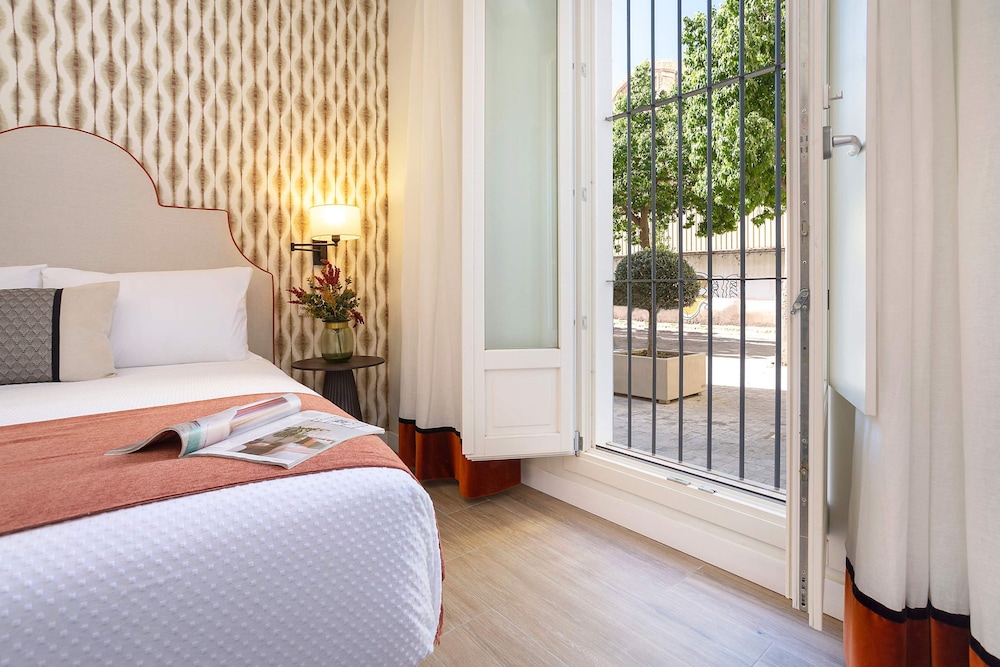 Comfortable Apartment in the Heart of C diz Patrocinio II