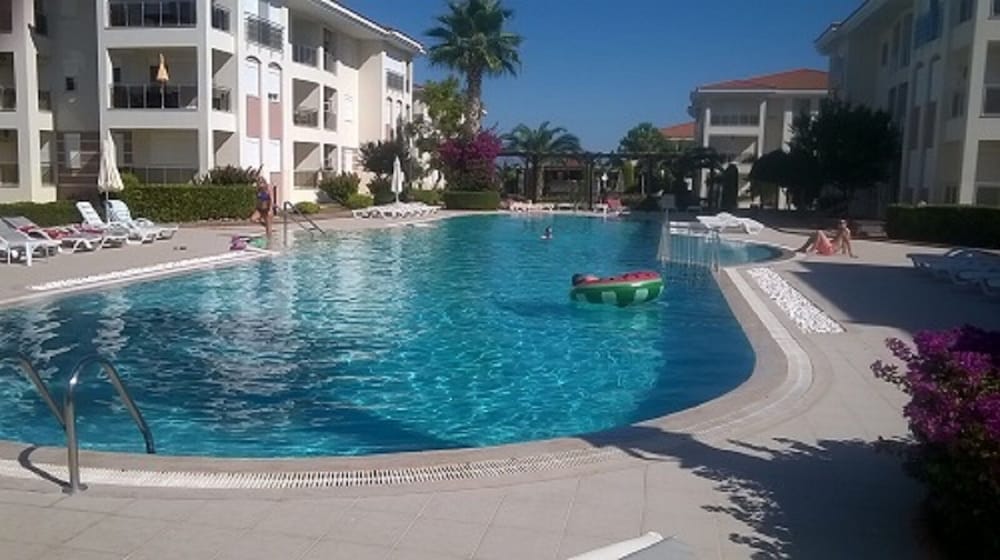 Four Seasons I -10 With 2 Bedrooms Guarantees a Wonderful Holiday