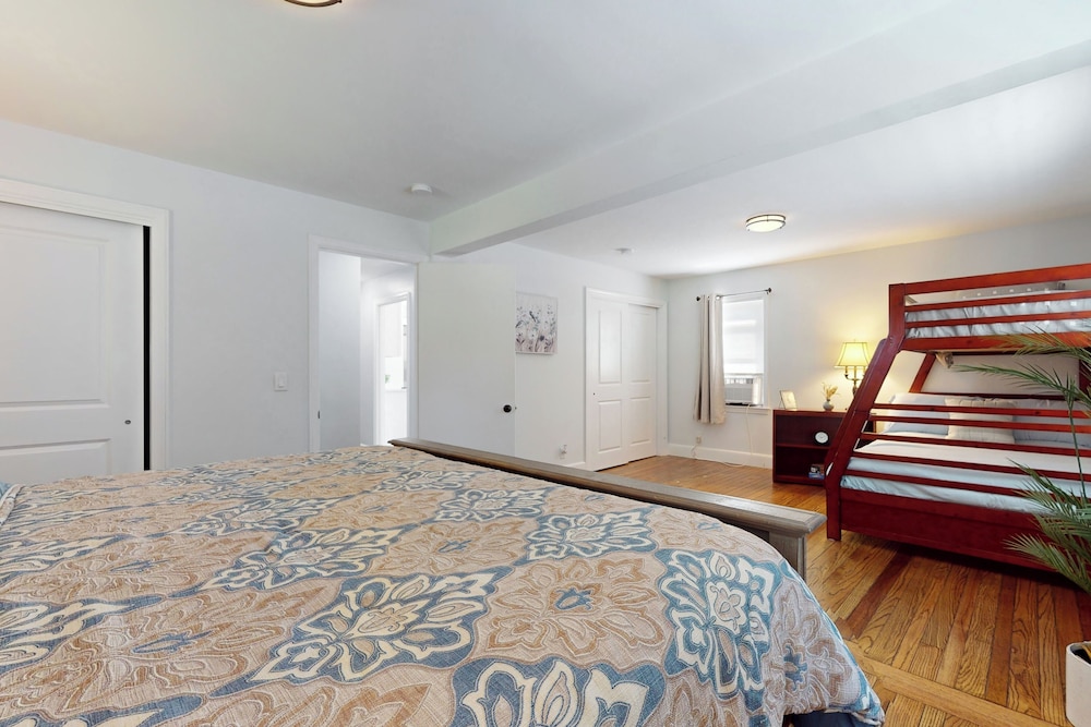 3BR House w/ A/C & Patio, Near Stadium & Shops