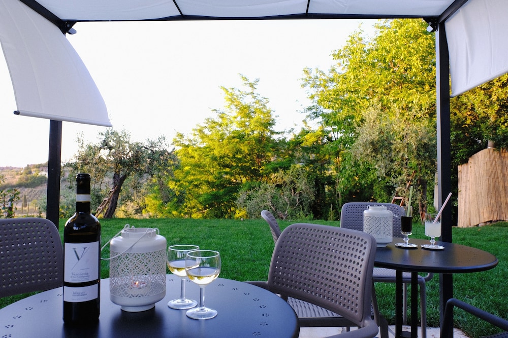 B & B La Cornice - Gina Room With Bathroom and Private Terrace photo 3