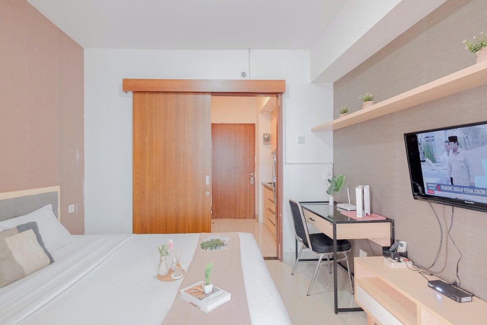 Simple 1Br Without Living Room At Grand Kamala Lagoon Apartment