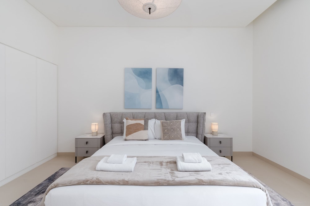 Luxe 4BR Villa Private Pool Beach Al Zorah