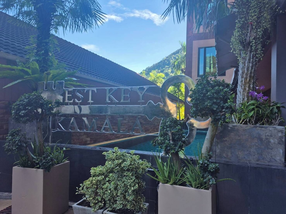 West Key Kamala