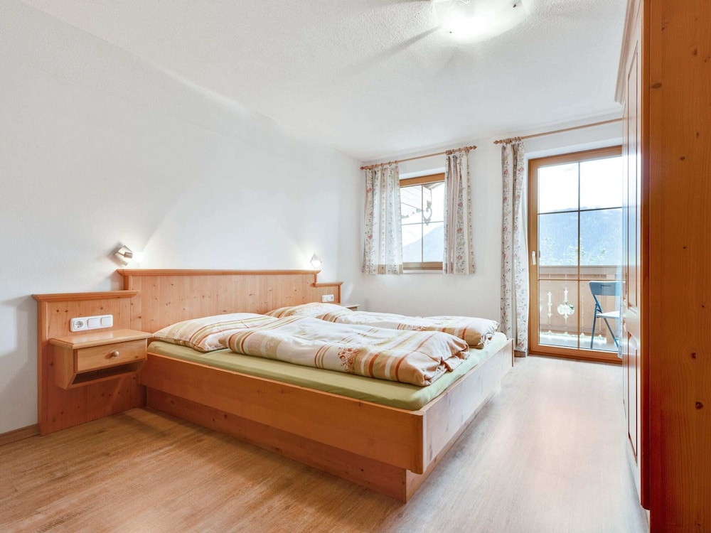 Chalet in Mittersill Near Ski Slopes view 3