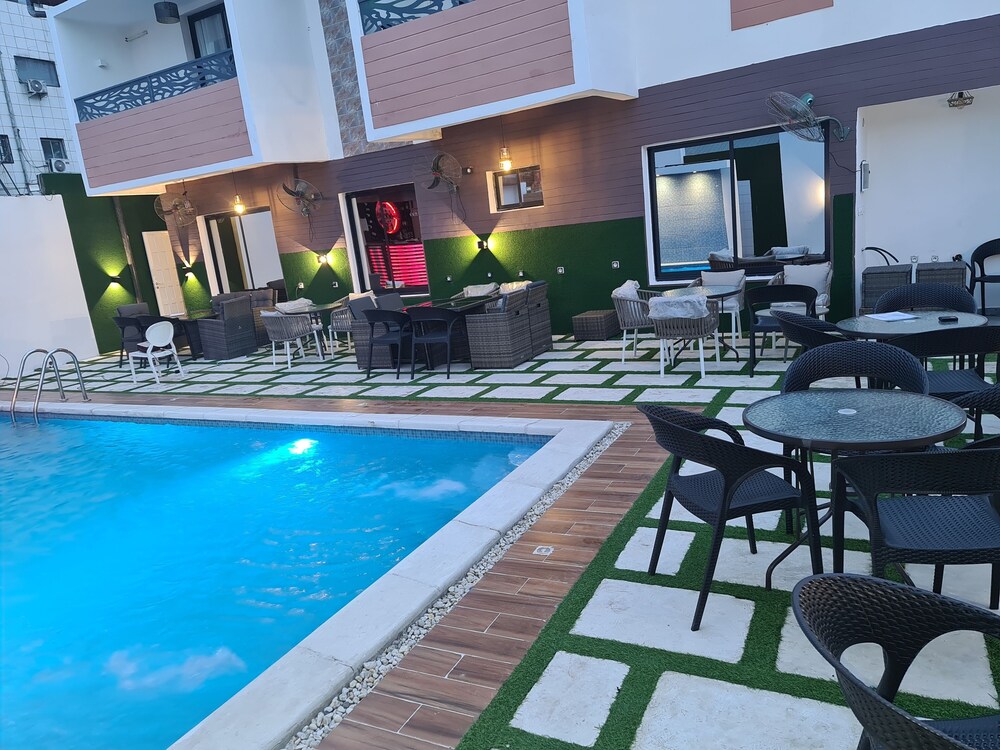 SUNA'A HOME BONAPRISO