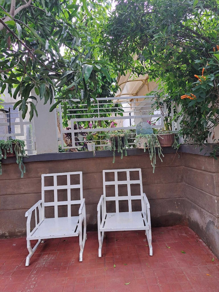 Rofty Vacation Home Utawala view 5