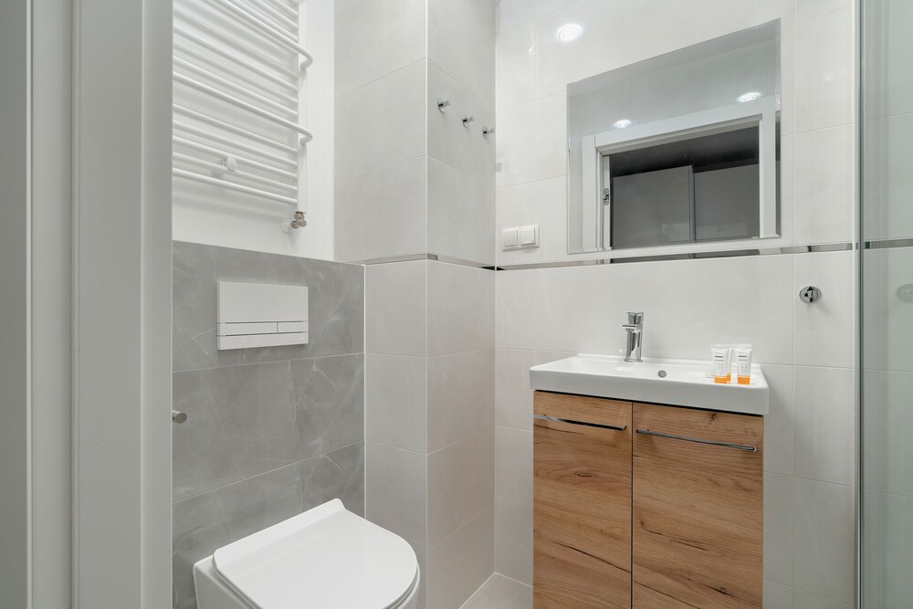 Old Market Square Studio by Renters