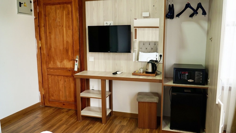 Qonaq Otel - Image 28