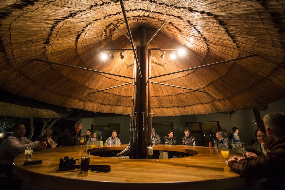 Nyati Safari Lodge