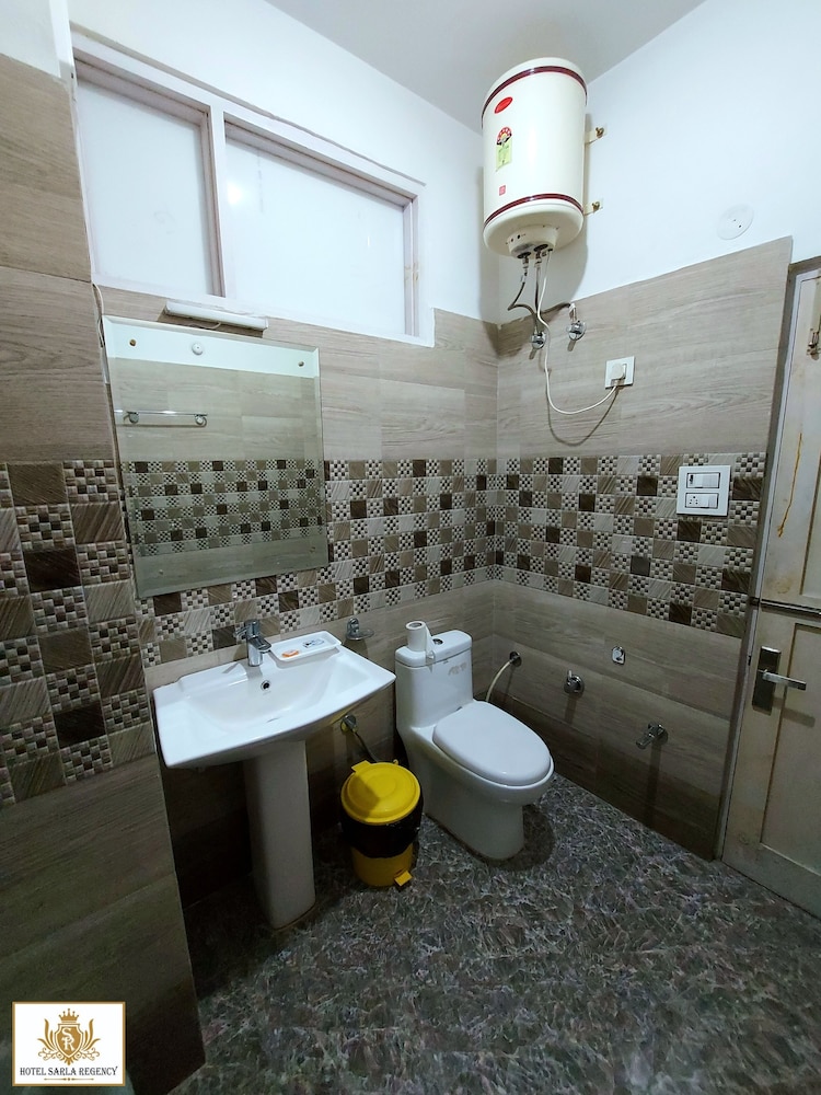 Hotel Sarla Regency