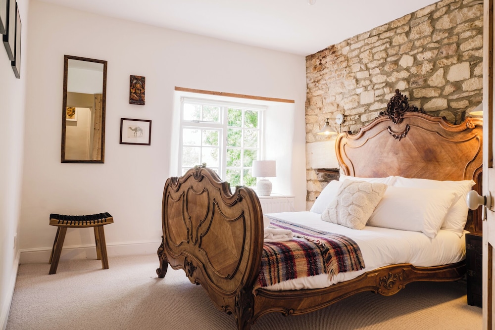 Historic 3 BD Cottage in the Cotswolds
