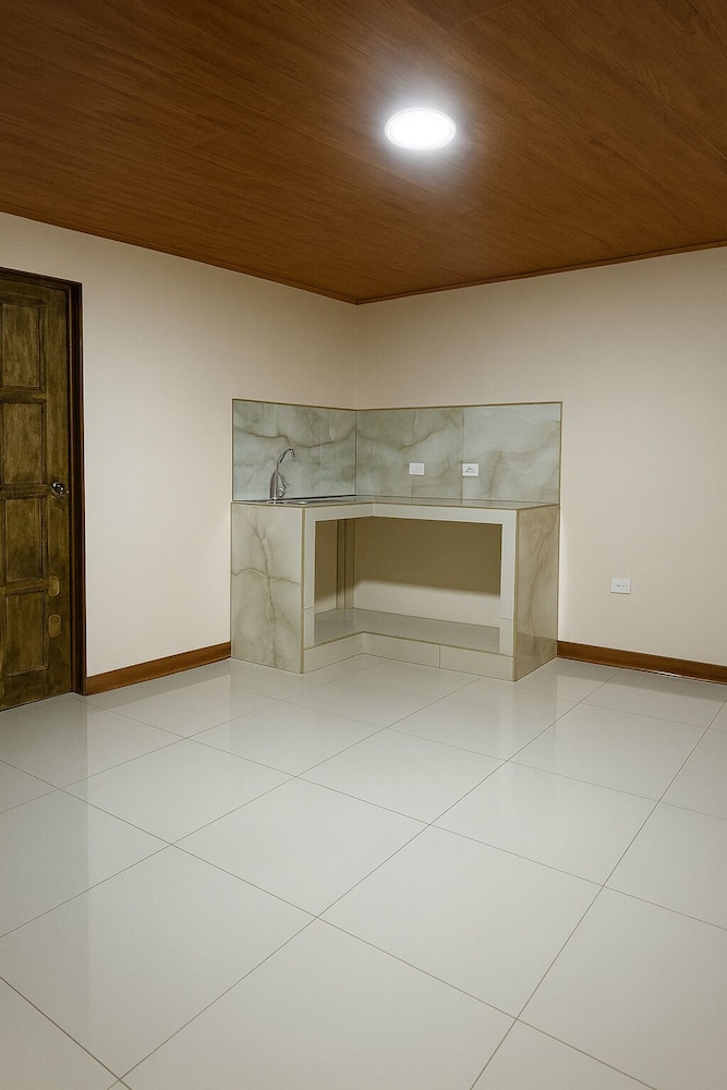 KEYTRI ROOMS